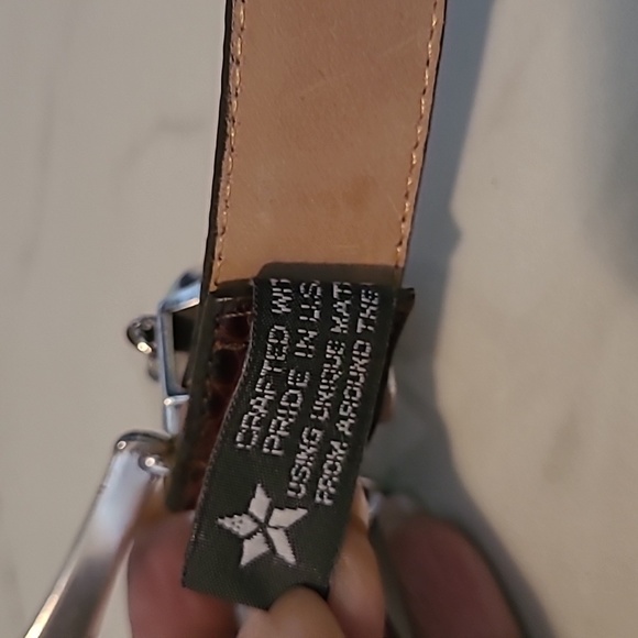 Brighton Brown Italian Leather Croc Embossed Silver Hardware ML/32 Charm Belt - Picture 5 of 11